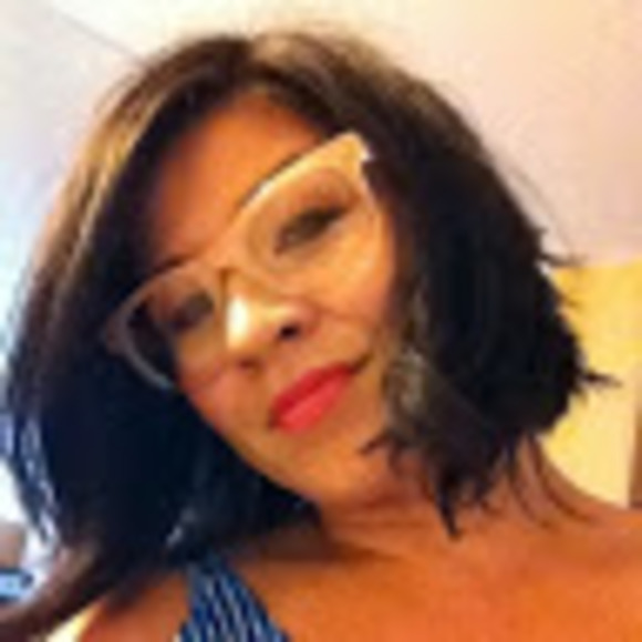 Meet your Posher, Michelle - Picture 1 of 1